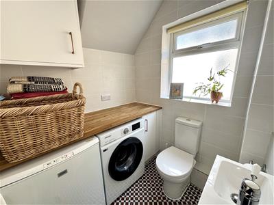 WC/CLOAKROOM/UTILITY AREA